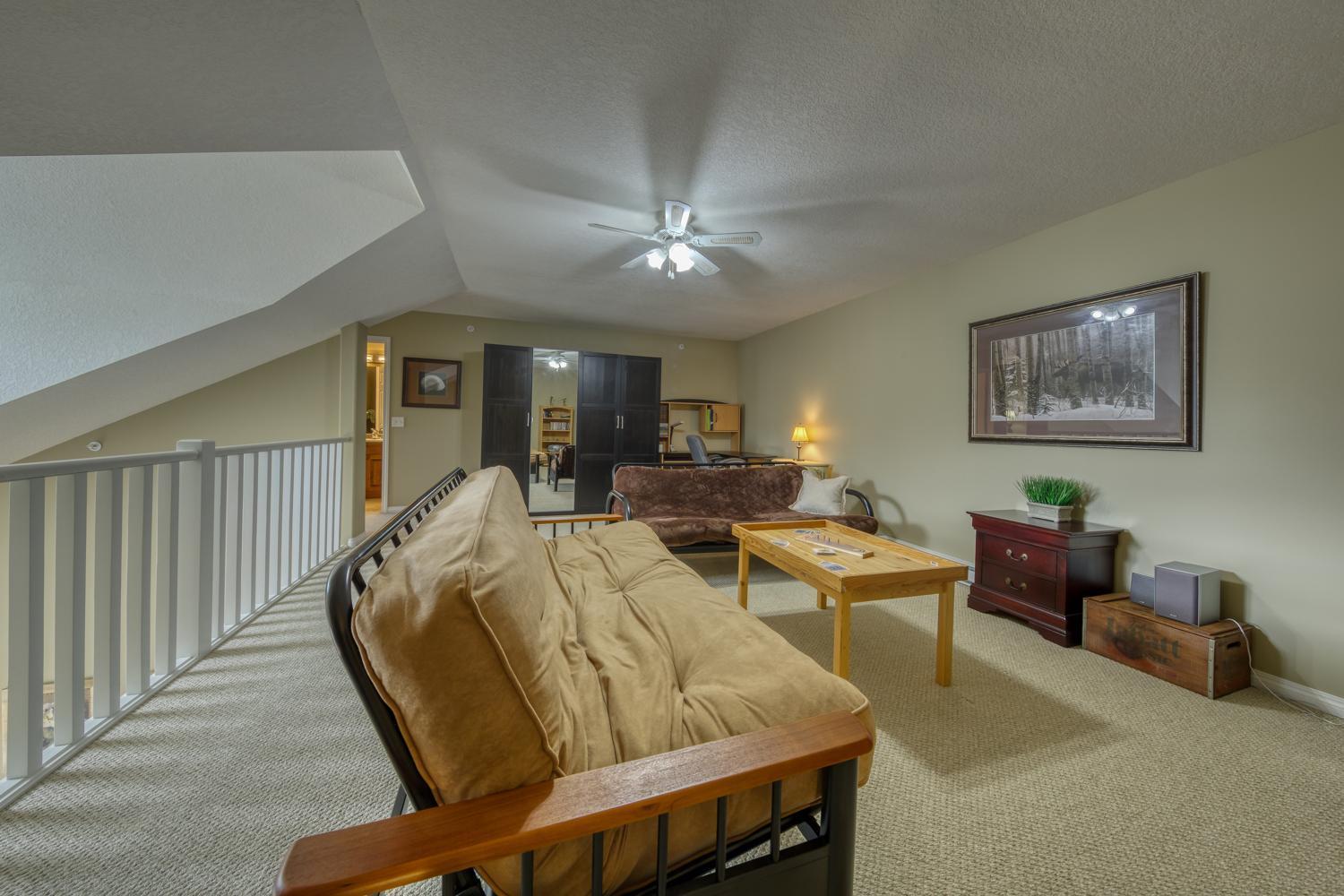 The Peaks 3 Bedroom Mountain View Condo Radium Hot Springs Exterior photo