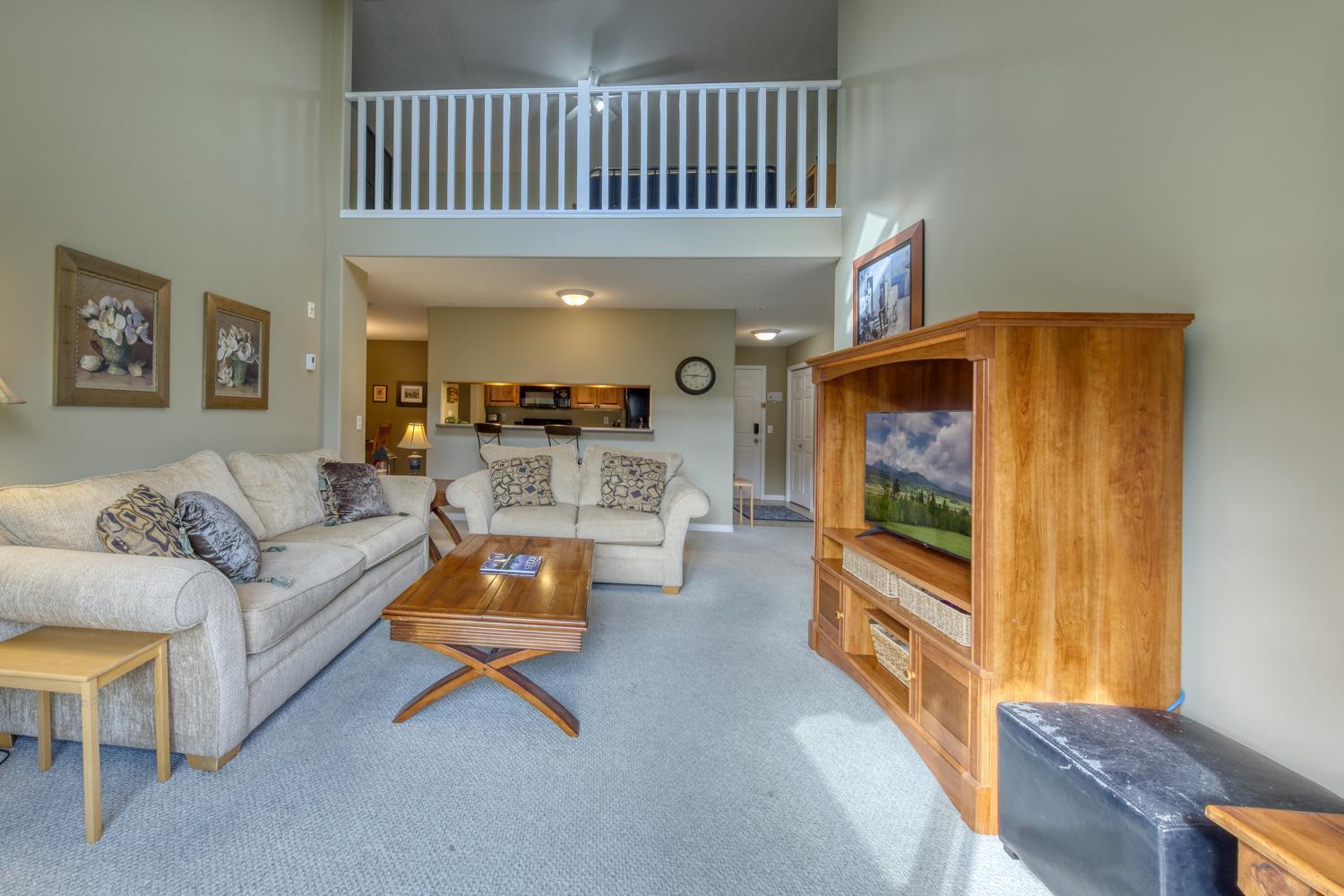 The Peaks 3 Bedroom Mountain View Condo Radium Hot Springs Exterior photo