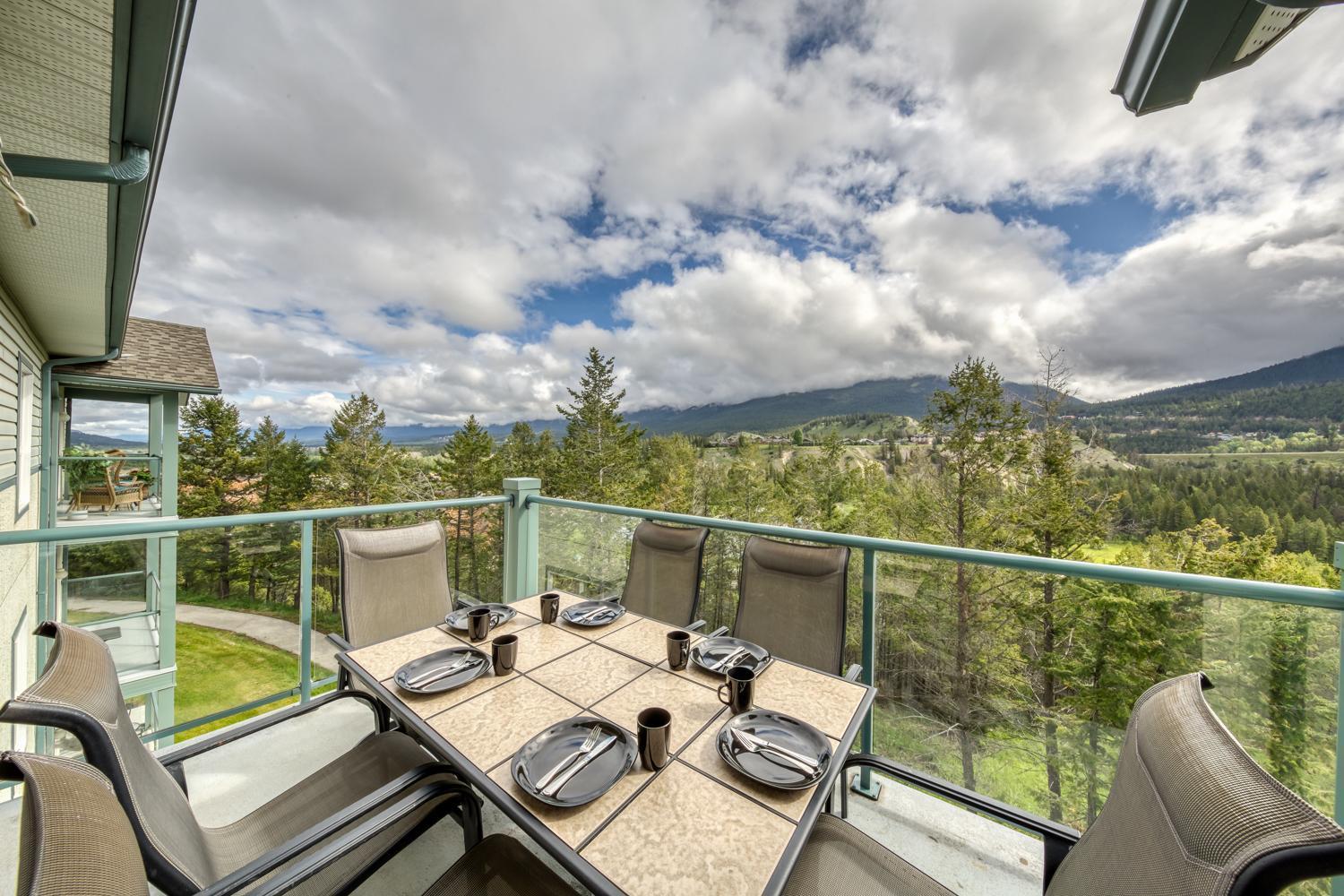 The Peaks 3 Bedroom Mountain View Condo Radium Hot Springs Exterior photo